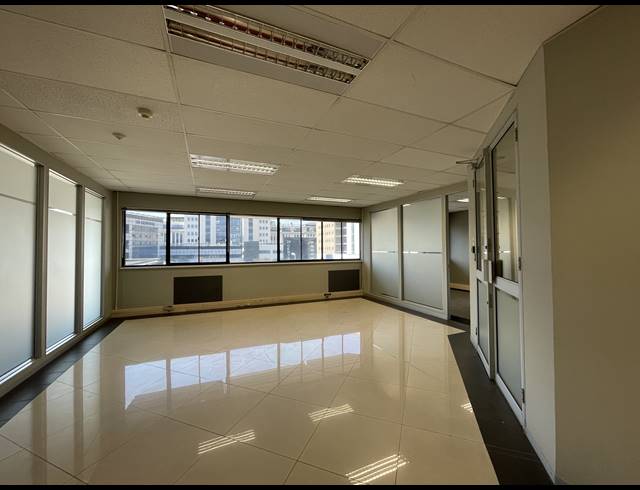 418M² OFFICE TO LET IN SANDTON CENTRAL